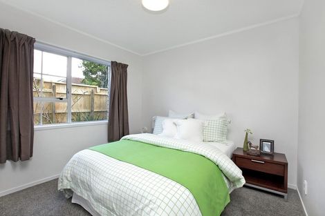 Photo of property in 2/16 Jutland Road, Hauraki, Auckland, 0622
