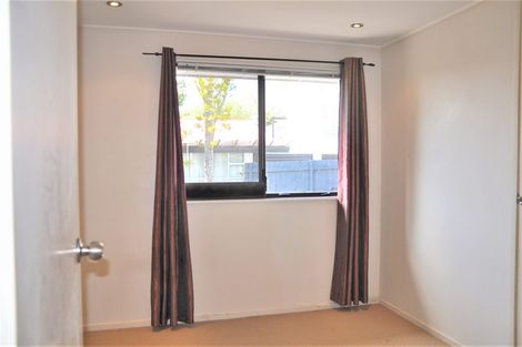 Photo of property in 4a Keystone Avenue, Mount Roskill, Auckland, 1041
