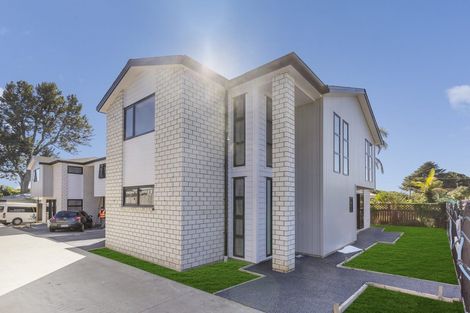 Photo of property in 2 Puriri Road, Manurewa, Auckland, 2102