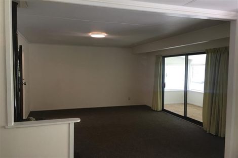 Photo of property in 25 Poplar Road, Stanmore Bay, Whangaparaoa, 0932