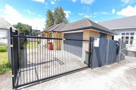 Photo of property in 13 Cleek Road, Mangere East, Auckland, 2024