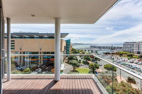 Photo of property in Piermont Apartments, 6f/82 Cable Street, Te Aro, Wellington, 6011
