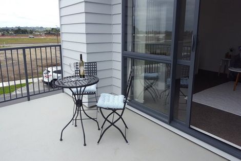 Photo of property in 1/46 Hollowout Street, Takanini, 2112