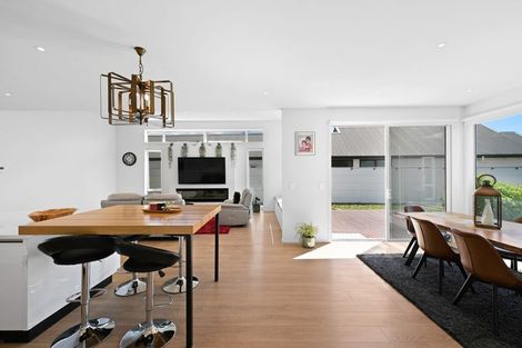 Photo of property in 33 Roy Hilton Drive, Flagstaff, Hamilton, 3210