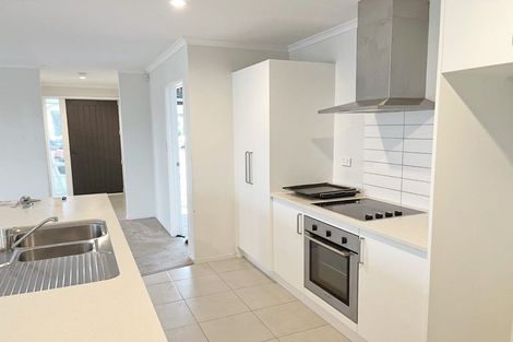 Photo of property in 6 Wellfield Drive, Papakura, 2110