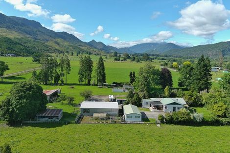 Photo of property in 213 Matakitaki Road, Six Mile, Murchison, 7077