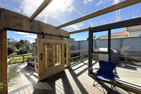 Photo of property in 33 Main Road, Owaka, 9535