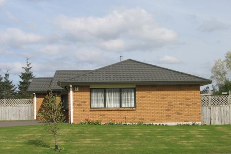 Photo of property in 5 Mccahon Drive, Pukehangi, Rotorua, 3015