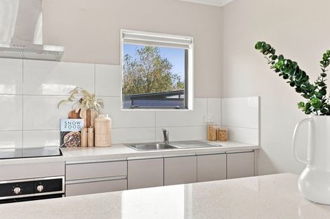 Photo of property in 2/41 President Avenue, Papakura, 2110