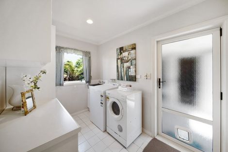 Photo of property in 2/40 Cook Street, Howick, Auckland, 2014