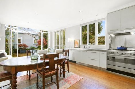 Photo of property in 27 Moir Street, Mount Victoria, Wellington, 6011