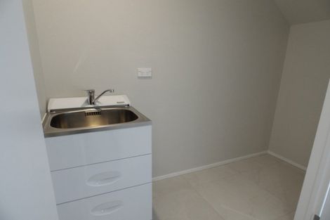 Photo of property in 32 Wallace Road, Hobsonville, Auckland, 0616