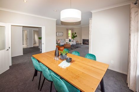 Photo of property in 8 Sedgley Grove, Churton Park, Wellington, 6037