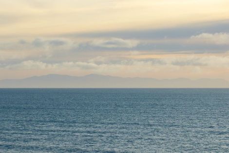 Photo of property in 77 The Parade, Paekakariki, 5034