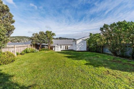 Photo of property in 17 Lonsdale Crescent, Rongotai, Wellington, 6022