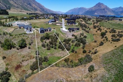 Photo of property in 7 Rabbiters Drive, Jacks Point, Queenstown, 9371