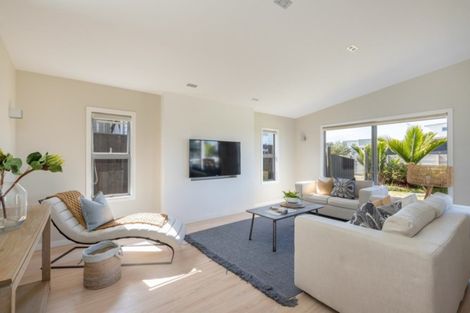 Photo of property in 11 Patiki Place, Omaha, 0986