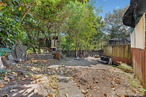 Photo of property in 87 Smythe Road, Henderson, Auckland, 0612