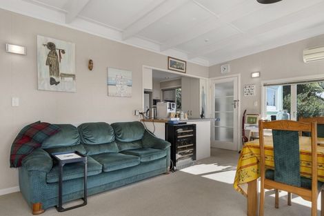 Photo of property in 25 Harbour View Road, Omokoroa, 3114