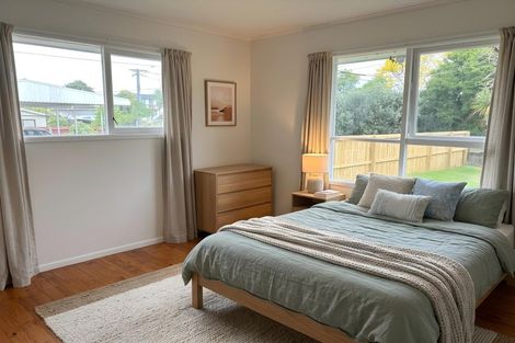 Photo of property in 12 Burbridge Road, Favona, Auckland, 2024