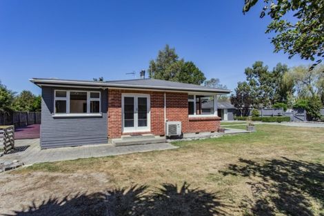 Photo of property in 144a High Street, Oxford, 7430