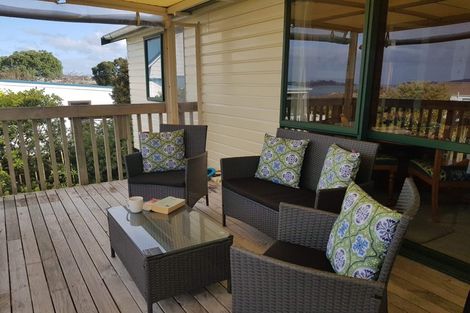 Photo of property in 20 Kotuku Place, Snells Beach, 0920
