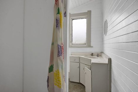 Photo of property in 15 Cornwall Street, Eltham, 4322