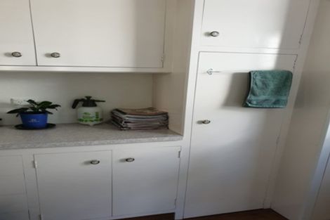 Photo of property in 20 Broadway, Picton, 7220