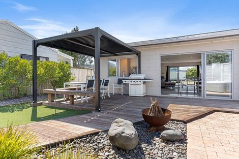 Photo of property in 203a The Square, Whangamata, 3620