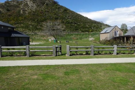 Photo of property in 7 Flynn Lane, Arrowtown, 9302