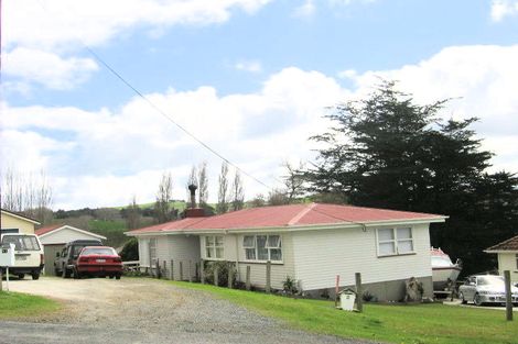 Photo of property in 9 View Street, Maungaturoto, 0520