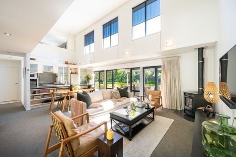 Photo of property in 11 Woodford Heights, Havelock North, 4130