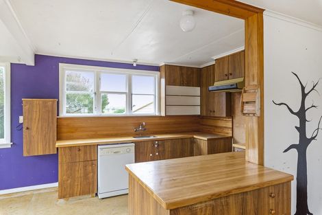 Photo of property in 325 Te Horo Beach Road, Te Horo Beach, Otaki, 5581