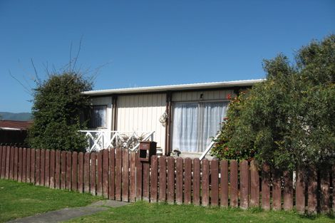 Photo of property in 20 Hollis Road, Paraparaumu Beach, Paraparaumu, 5032