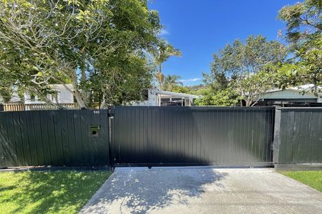 Photo of property in 61 Kauri Road, Stanmore Bay, Whangaparaoa, 0932