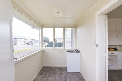 Photo of property in 1/27 Joseph Street, West End, Palmerston North, 4412
