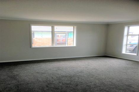 Photo of property in 11 Harding Drive, Papamoa Beach, Papamoa, 3118