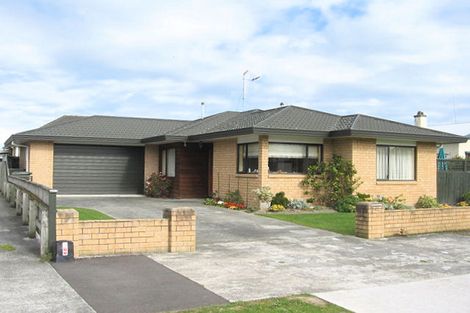 Photo of property in 42 South Street, West End, Palmerston North, 4410