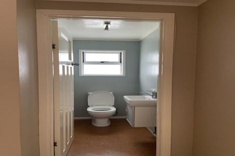 Photo of property in 105 Campbell Road, One Tree Hill, Auckland, 1061