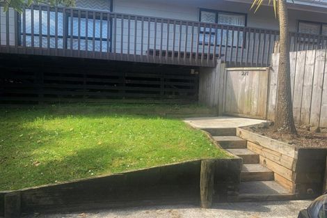 Photo of property in 131/27 Target Road, Totara Vale, Auckland, 0629