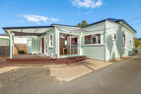 Photo of property in 16 Rutene Road, Kaiti, Gisborne, 4010