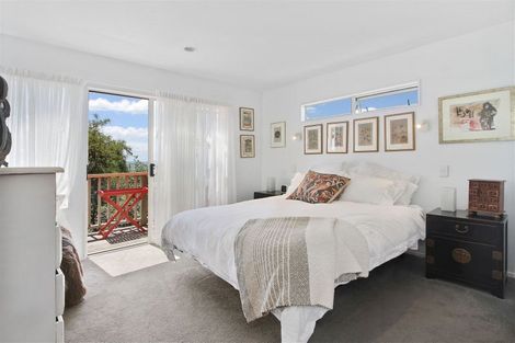 Photo of property in 28 Crispe Road, Clarks Beach, 2122