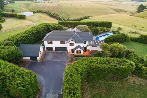 Photo of property in 80 Ngahere Park Road, Turitea, Palmerston North, 4472