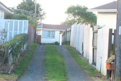 Photo of property in 1 Lomas Place, Manurewa, Auckland, 2102