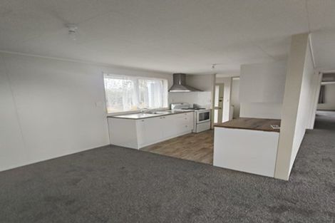 Photo of property in 2/30 Kennington Drive, Clendon Park, Auckland, 2103