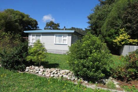 Photo of property in 77 Church Street, Reefton, 7830
