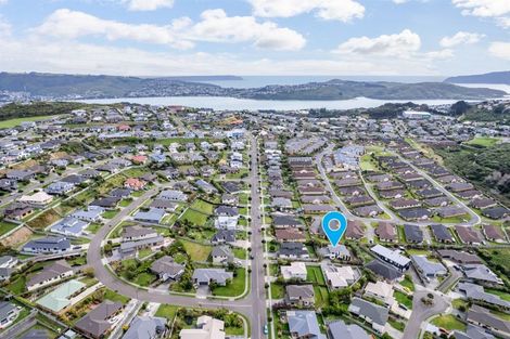 Photo of property in 31 Te Puia Drive, Aotea, Porirua, 5024