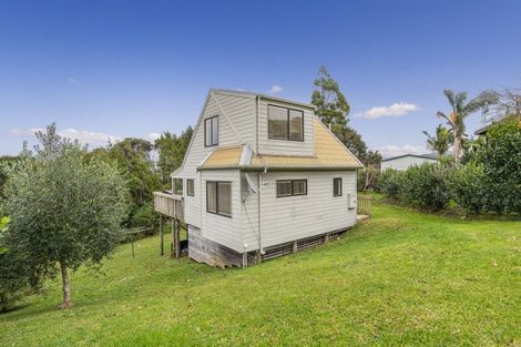 Photo of property in 16 Rabbit Way, Whitianga, 3510