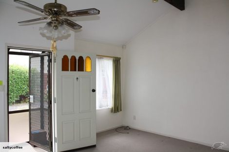 Photo of property in 564a Weymouth Road, Weymouth, Auckland, 2103