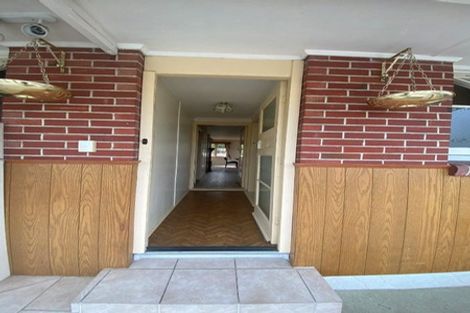 Photo of property in 16 Middlepark Road, Sockburn, Christchurch, 8042